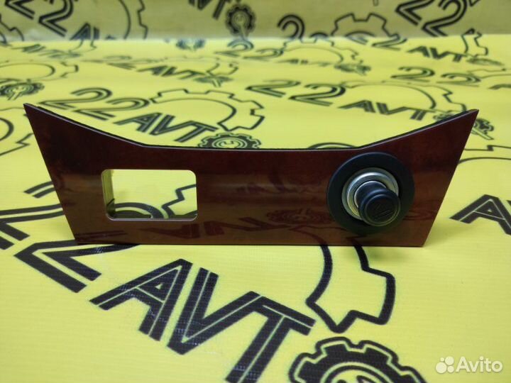 Накладка консоли Toyota Harrier MCU30 1mzfe