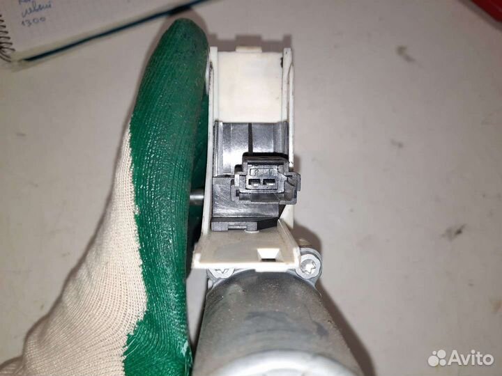 Моторчик стеклоподъемника Renault Fluence