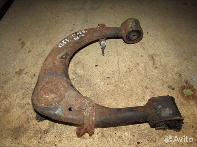 Рычаг передний верхний левый LX 570 2007