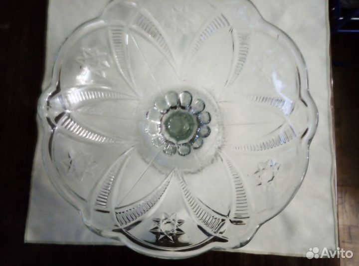 Фруктовница на ножке