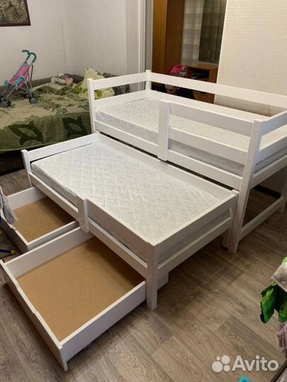 Детская кровать для двоих детей