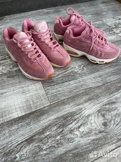 Кроссовки Nike