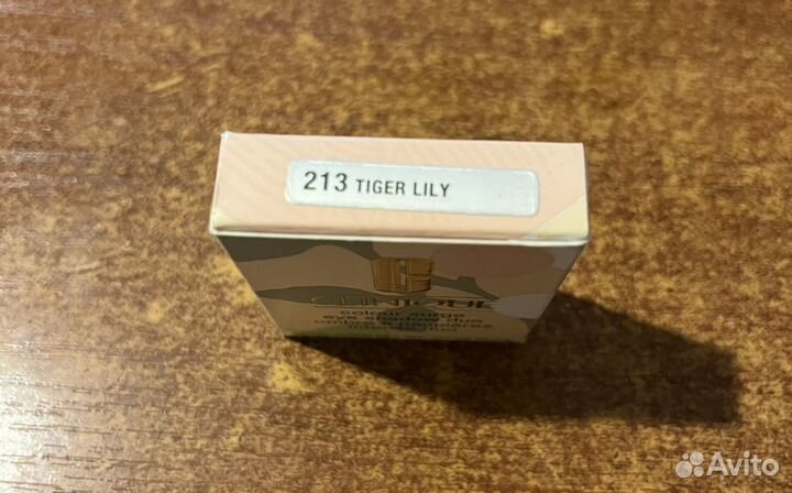 Clinique тени новые