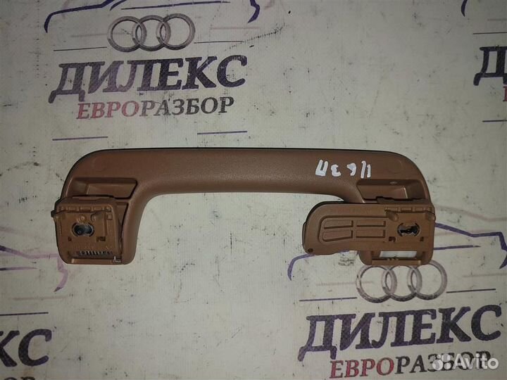 Ручка внутренняя потолочная Audi A6 (C6 4F) 2004