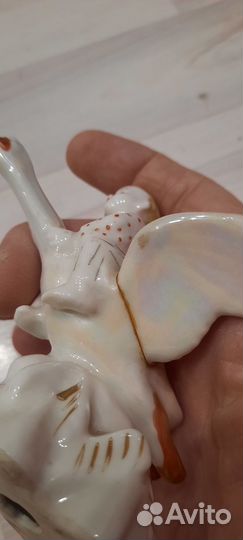 Фигурка лзфи. Гуси лебеди. (В ремонт)