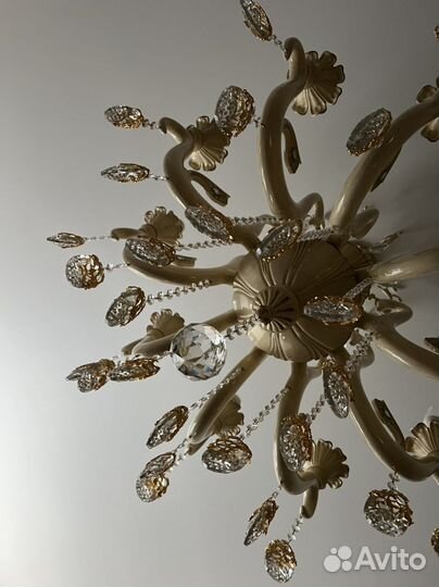 Люстра лебедь