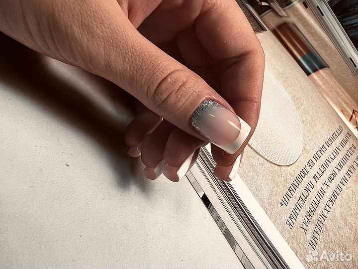 Маникюр и педикюр, наращивание ногтей