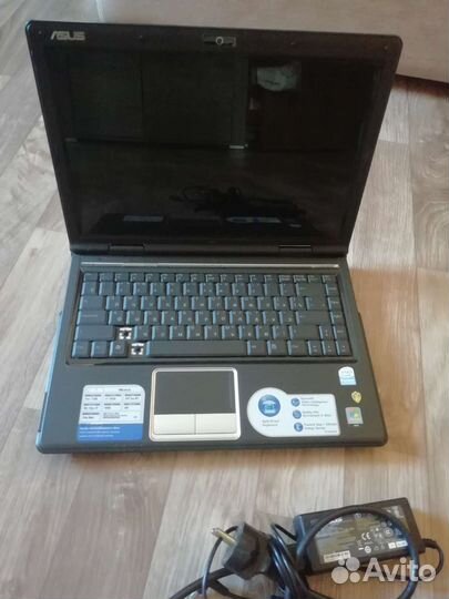 Ноутбук Asus на запчасти На доставке