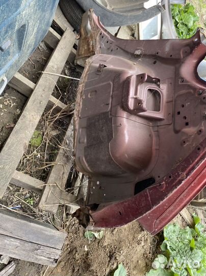 Заднее правое крыло на mazda 3 bk