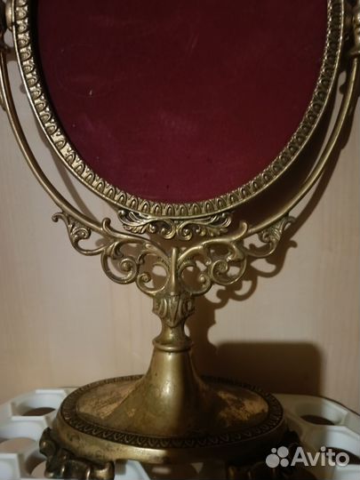 Зеркало настольное