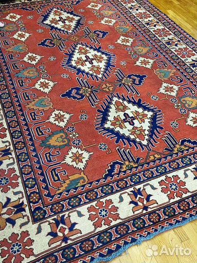 Ковер шерстяной