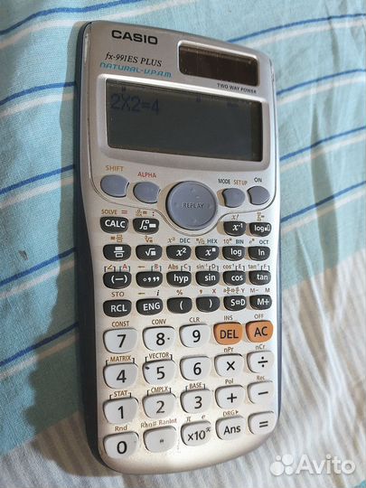 Калькулятор Casio FX-991ES plus