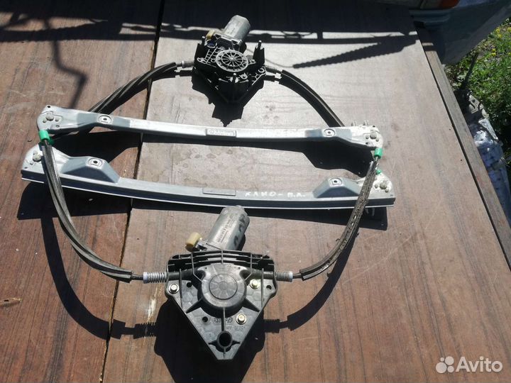 Стеклоподъемник Рено Клио 2