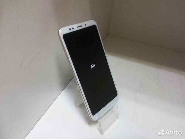 Xiaomi Redmi 5 Plus, 3/32 ГБ