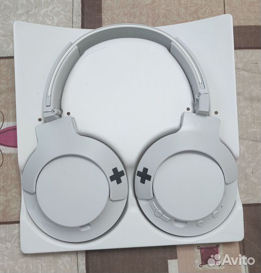 Наушники Bluetooth Philips Bass+
