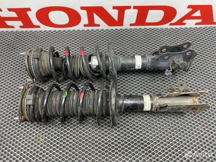 Стойки (амортизаторы) подвески передние Honda