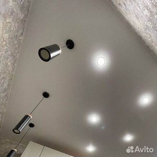 Натяжной сатиновый потолок / Монтаж