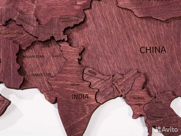 Карта мира из дерева