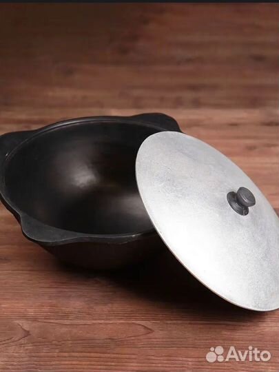 Казан чугунный новый 10 литров с крышкой