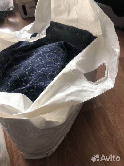 Женские вещи в пакете