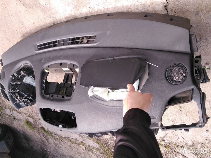 Renault fluence megane 3 подушки чистые комплект