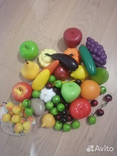 Набор фруктов и овощей