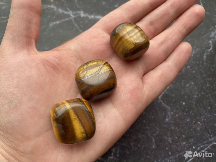 Тигровый глаз натуральный камень
