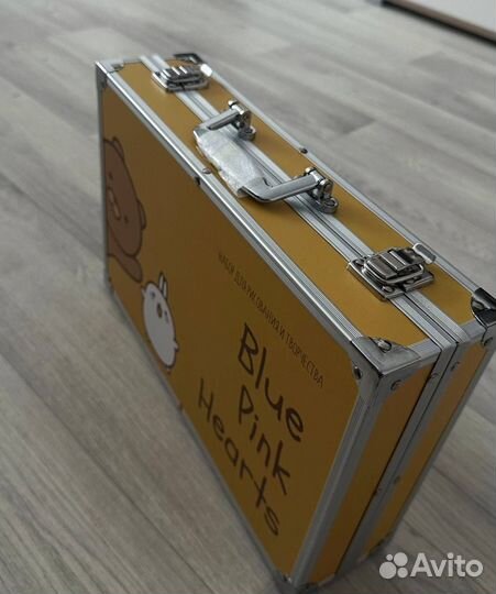 Набор для рисования новый и машинки