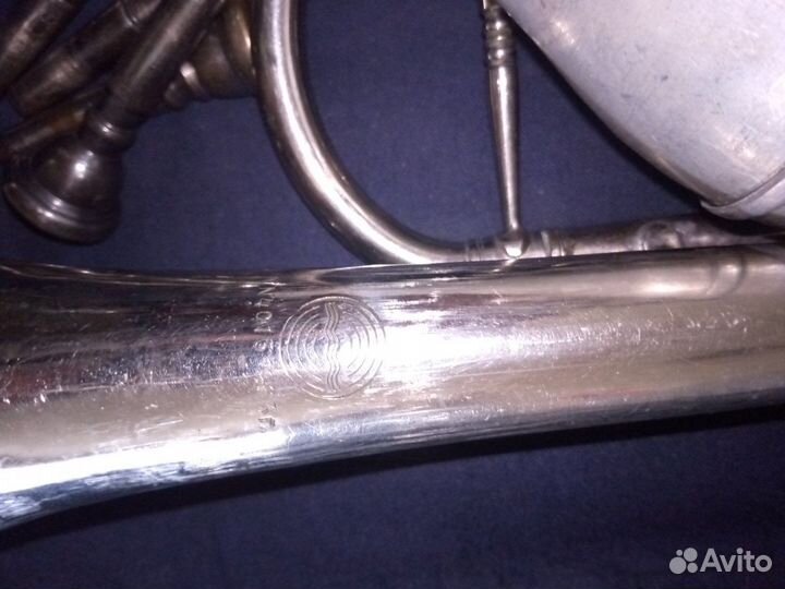 Труба музыкальный инструмент