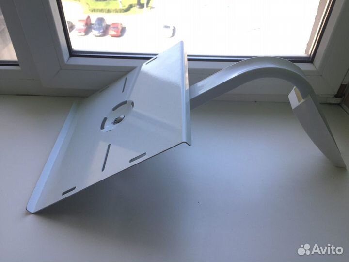 Полка навесная для телевизора