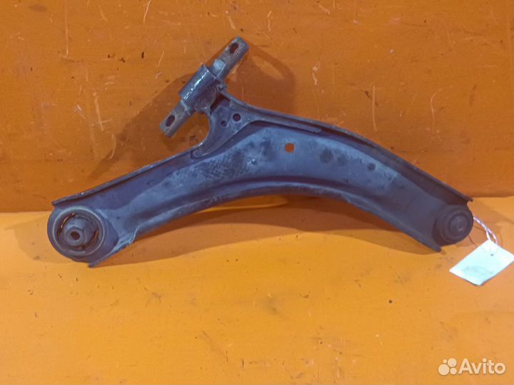 Рычаг передний левый Nissan X-trail NT31