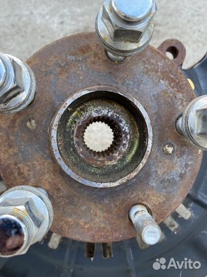 Правая стойка Тойота highlander в сборе с кулаком