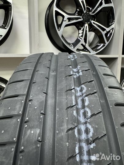 Yokohama Advan Sport V107 245/45 R19 102Y