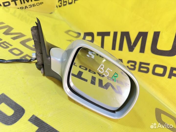Зеркало правое Volkswagen Passat B5