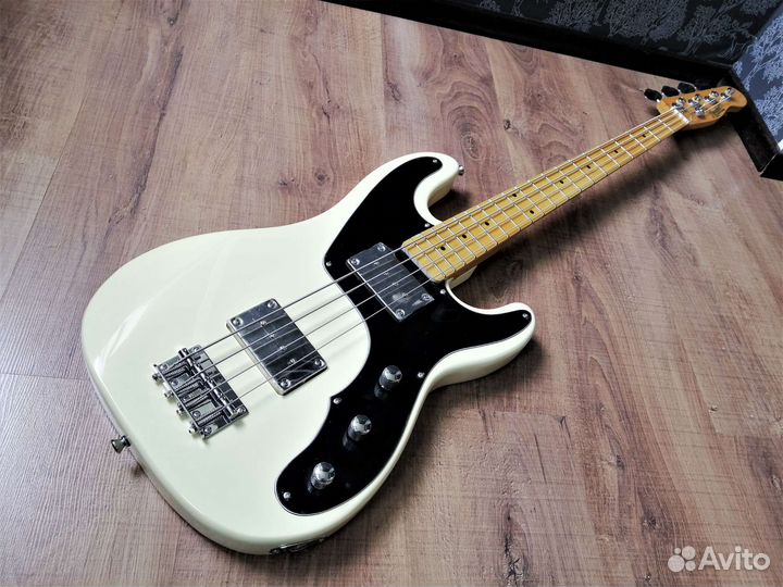 Fender Tele Bass 50's Modern Butterscotch 4 String