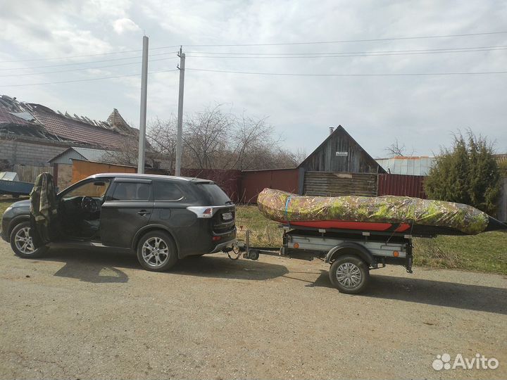 Продам надувную лодку gladiator C370AL