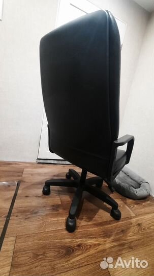 Компьютерное кресло