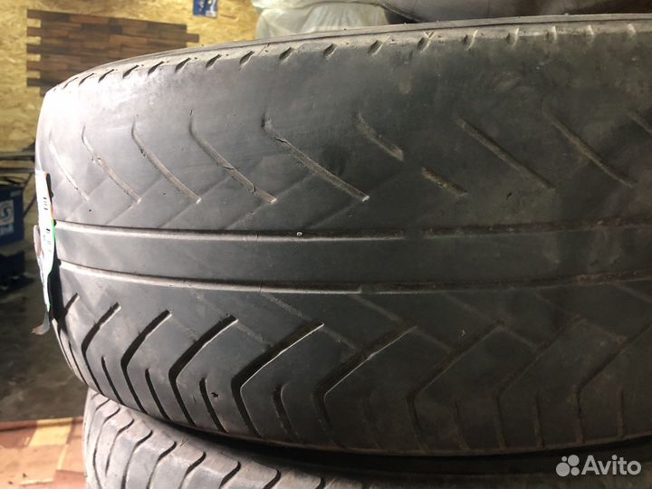 Yokohama Advan ST V802 235/55 R17