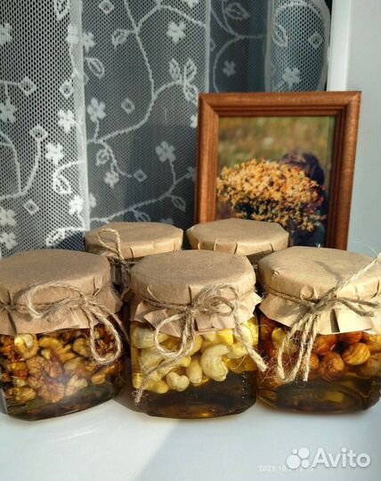 Мёд с орешками 