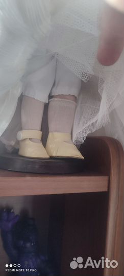 Фарфоровая кукла 45 см