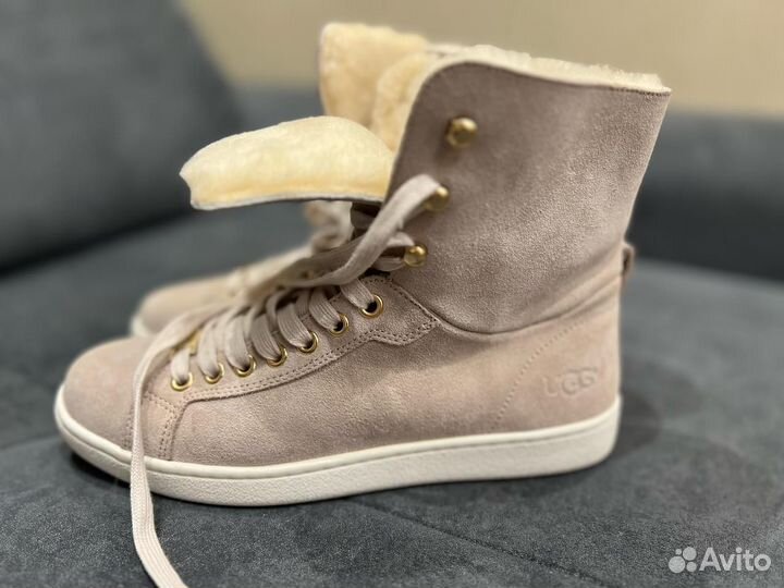 Натуральные угги