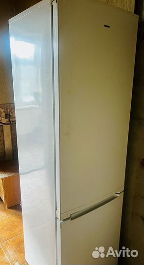 Холодильник морозильник бу