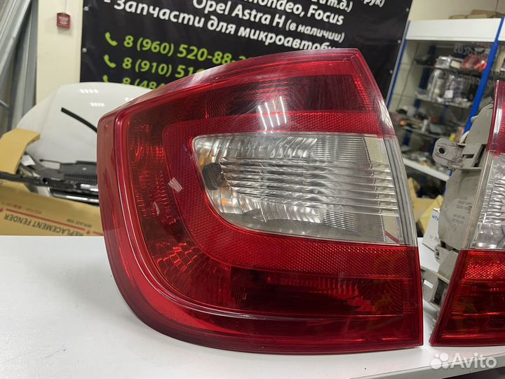 Skoda rapid фонарь задний