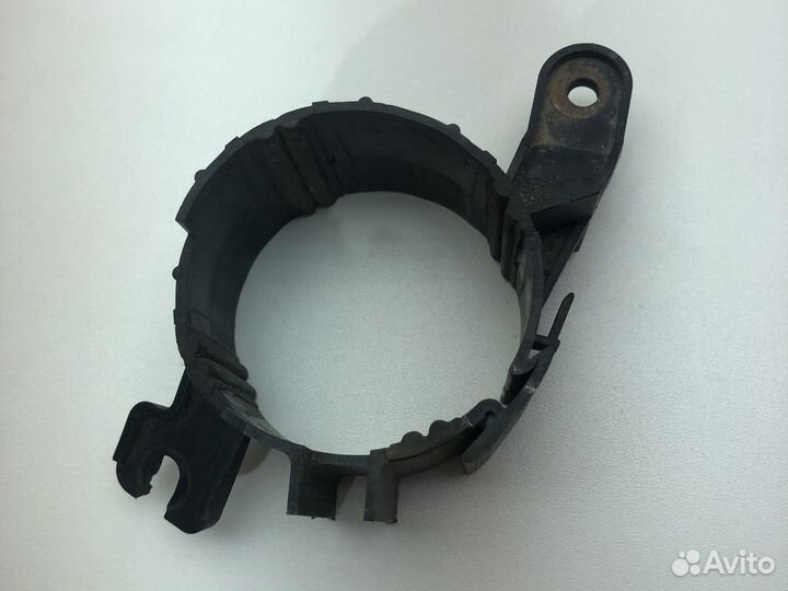 Кронштейн осушителя кондиционера мб 2208300314