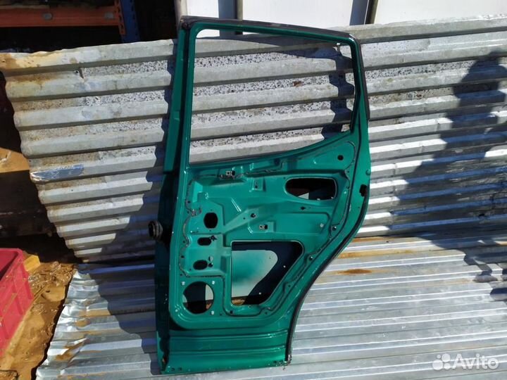 Дверь задняя правая A 168