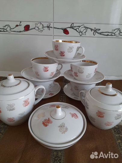 Чайный сервиз времен СССР