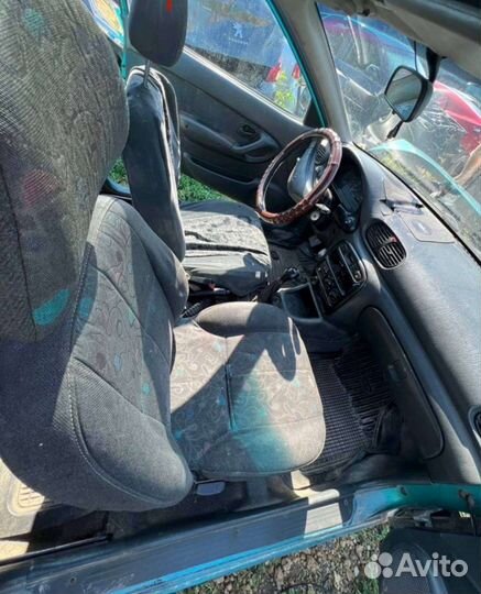 В Разборе купэ седан Hyundai Accent 1996 г.в