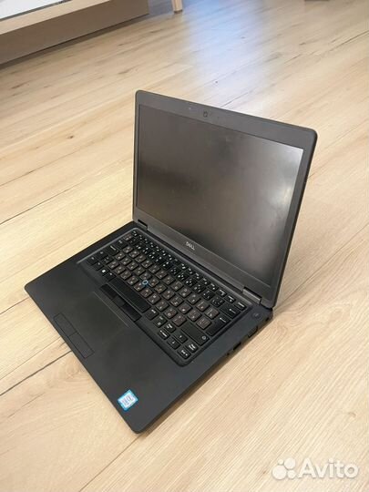 Ноутбук Dell latitude 5490