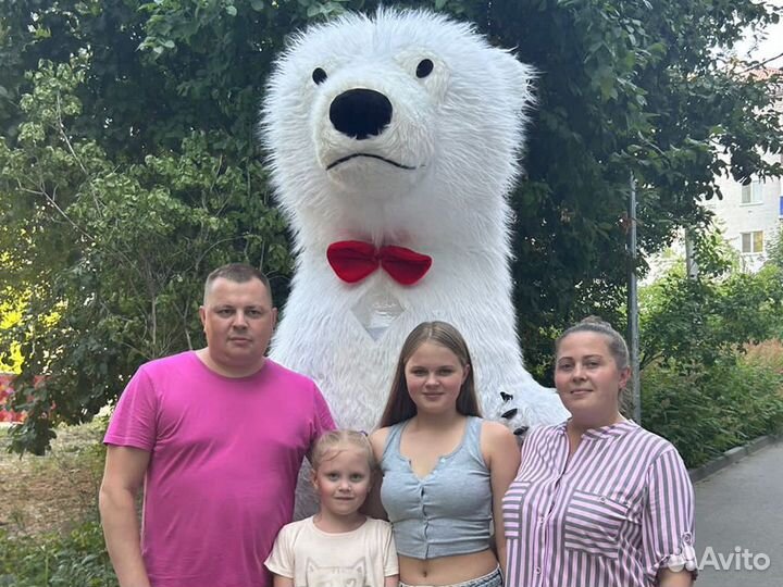 Белый мишка на день рождения