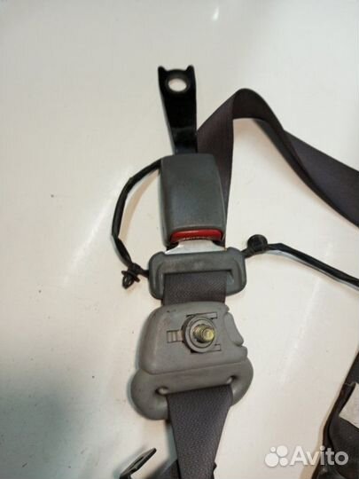 Ремень безопасности передний левый Mitsubishi